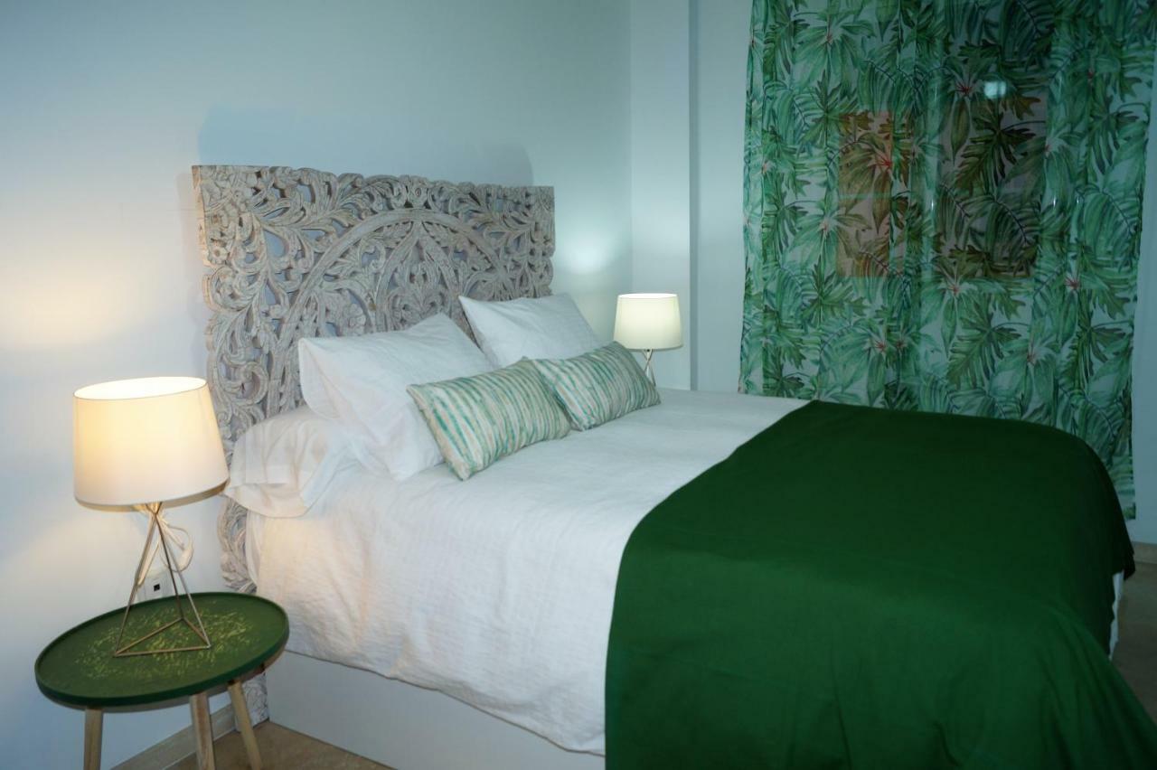 Apartamento Plaza Alfonso XII Málaga Exteriör bild