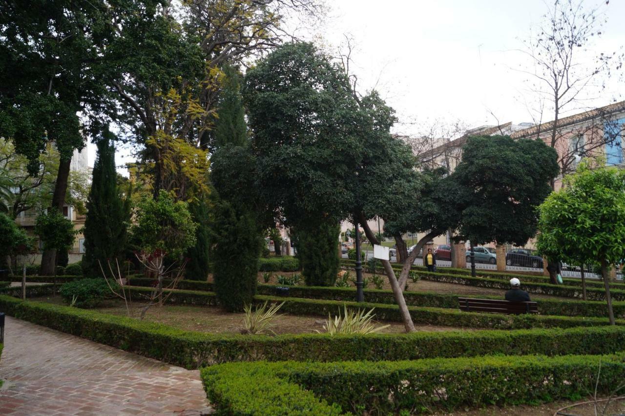 Apartamento Plaza Alfonso XII Málaga Exteriör bild