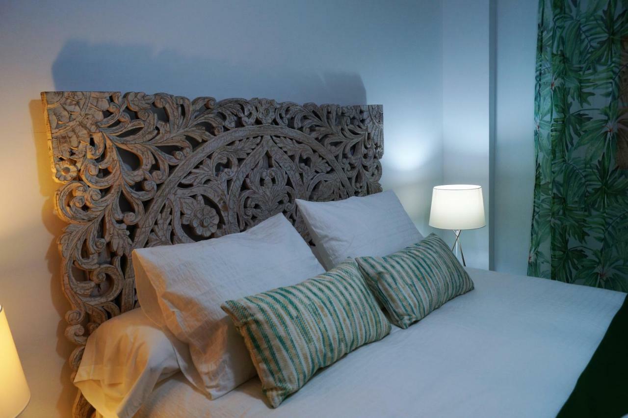 Apartamento Plaza Alfonso XII Málaga Exteriör bild